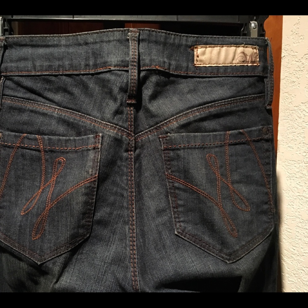 WORN BRAND BOOTYLICIOUS JEANS